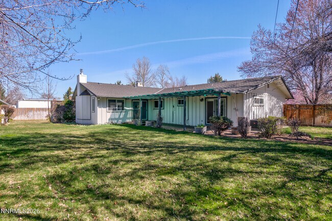 Building Photo - 12310 S Hills Dr