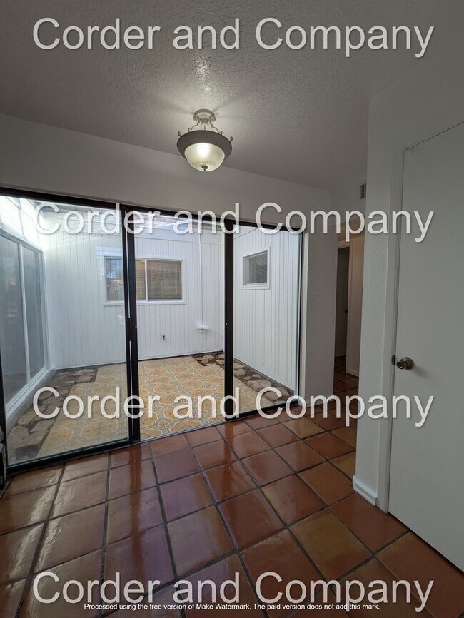 Building Photo - Spacious and naturally lit 4 Bathroom, 2 Bathroom, 2 Car Garage Home at 1,933 Sq Ft.