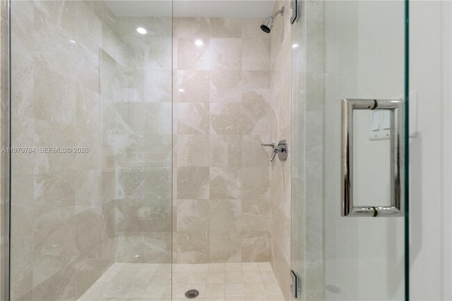 Building Photo - 17121 Collins Ave