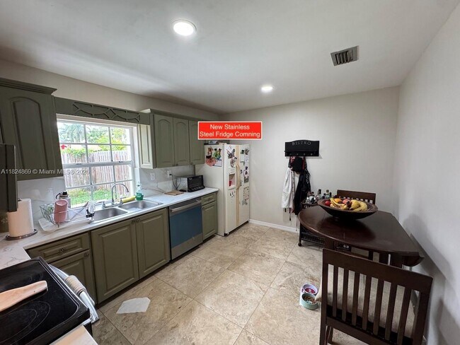 Building Photo - 11715 SW 113th Terrace