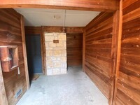 Building Photo - Come check out this rare upper-level 1 bed...
