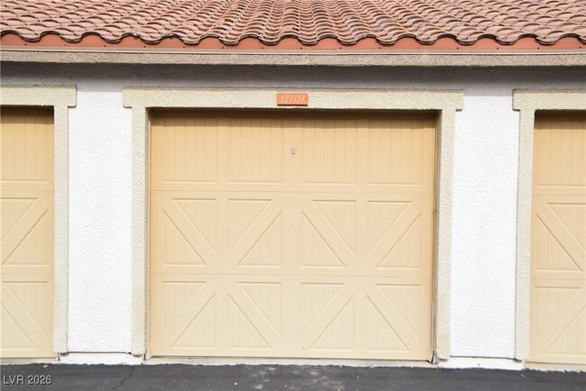 Building Photo - 50 Aura de Blanco St