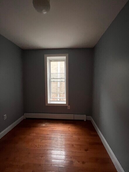 Building Photo - 436 Avenue C