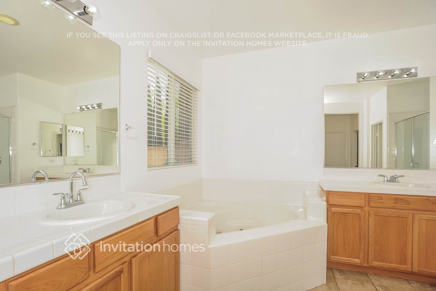 Building Photo - 42213 Marbella St