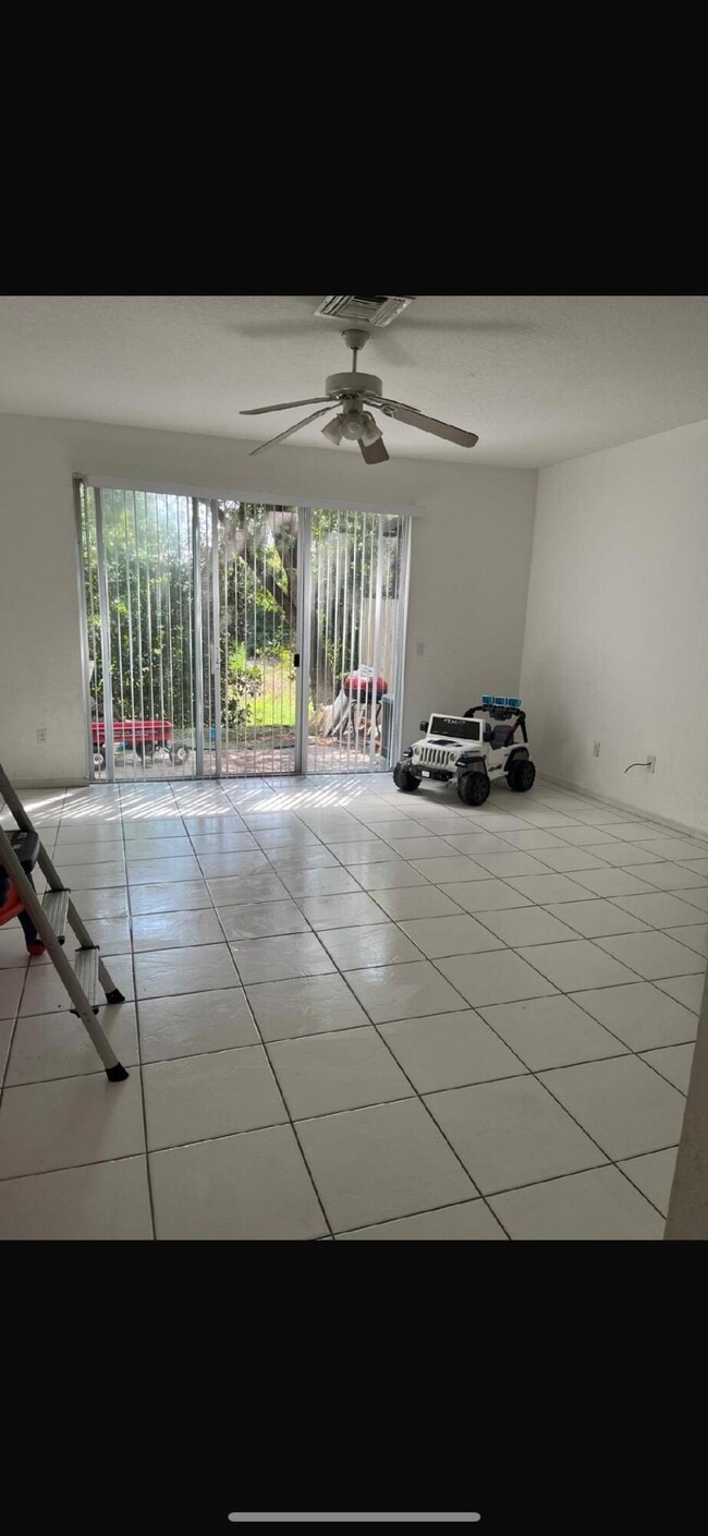 Building Photo - 1151 Sweet Violet Ct