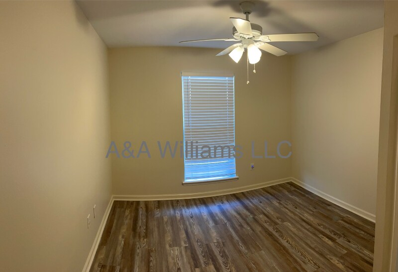 Building Photo - 16128 Monica Dr