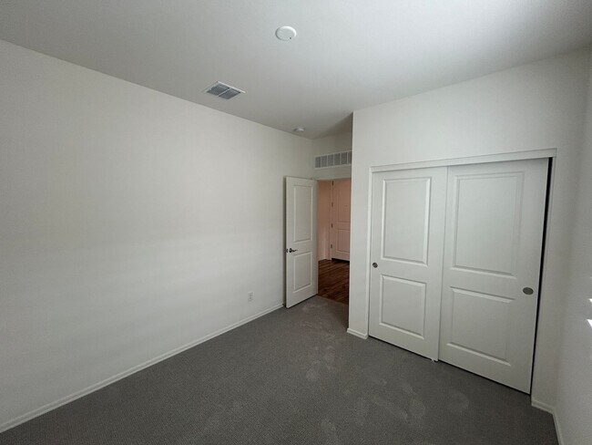 Building Photo - 18023 W Soft Wind Dr