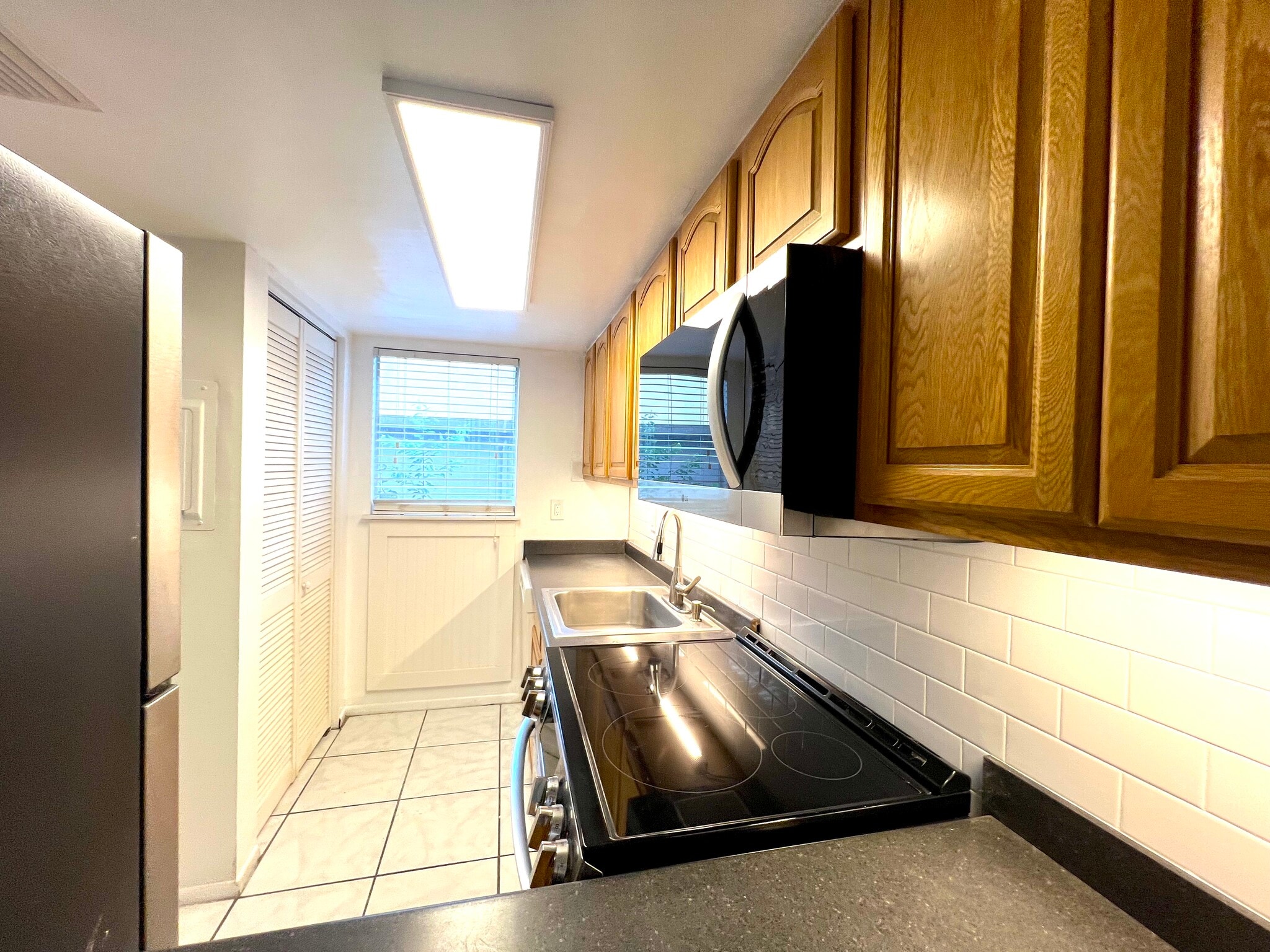 Building Photo - 709 SW 75th St