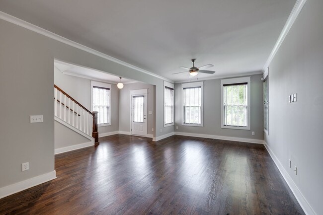 Building Photo - Beautiful 3-bed, 2.5-bath home offering 2,003 sq ft in the heart of East Nashville