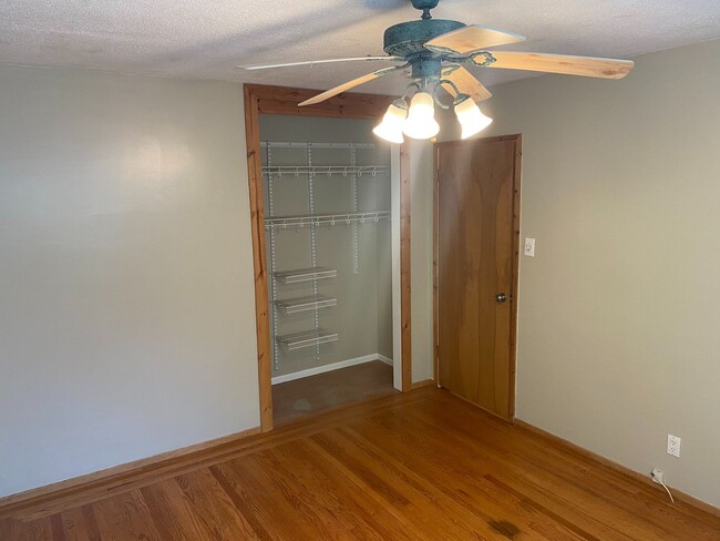 Building Photo - Advent - Stunning Three Bedroom House W/ T...
