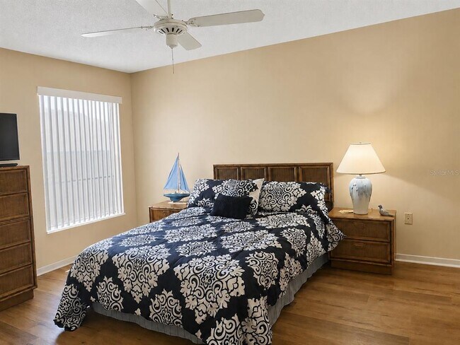 Building Photo - 450 S Gulfview Blvd