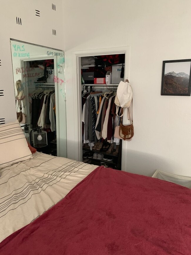 Building Photo - Cute Provo 2 Bedroom Apartment