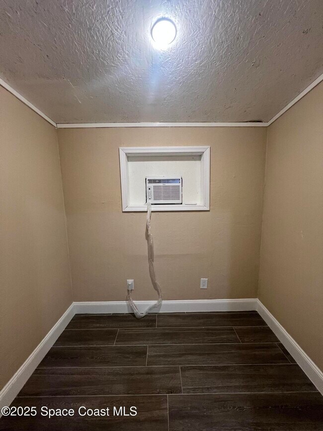 Building Photo - 1616 Terrace St