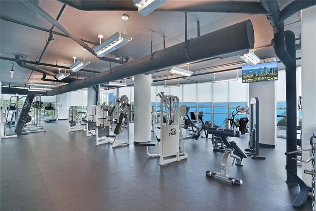 Building Photo - 2101 Brickell Ave
