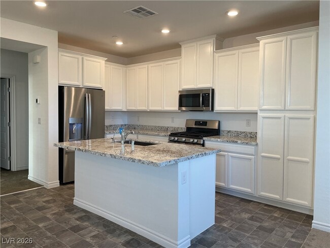 Building Photo - 20 Barbara Ln