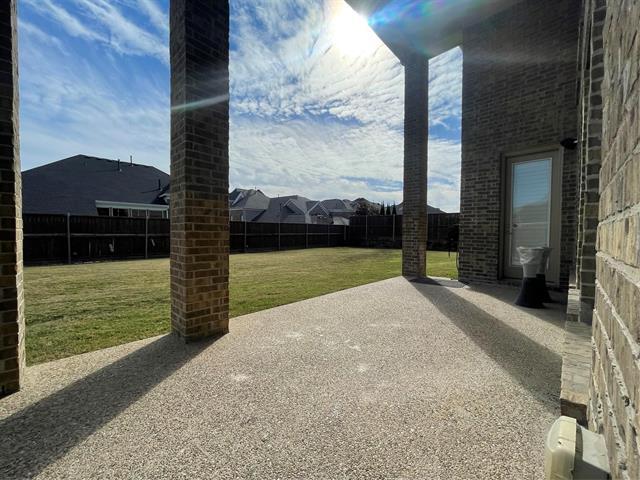 Building Photo - 8705 Verona Dr