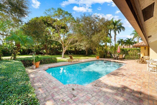 Building Photo - 2598 NW 27th St