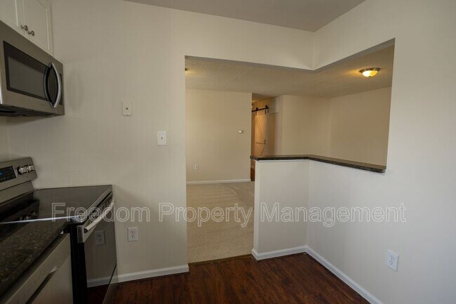 Building Photo - 9327 Woodlea Ct