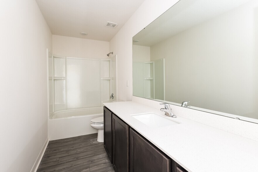 Building Photo - 149 Big Black Dr