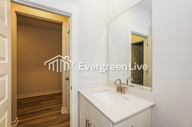 Building Photo - 862 Bur Oak Ct