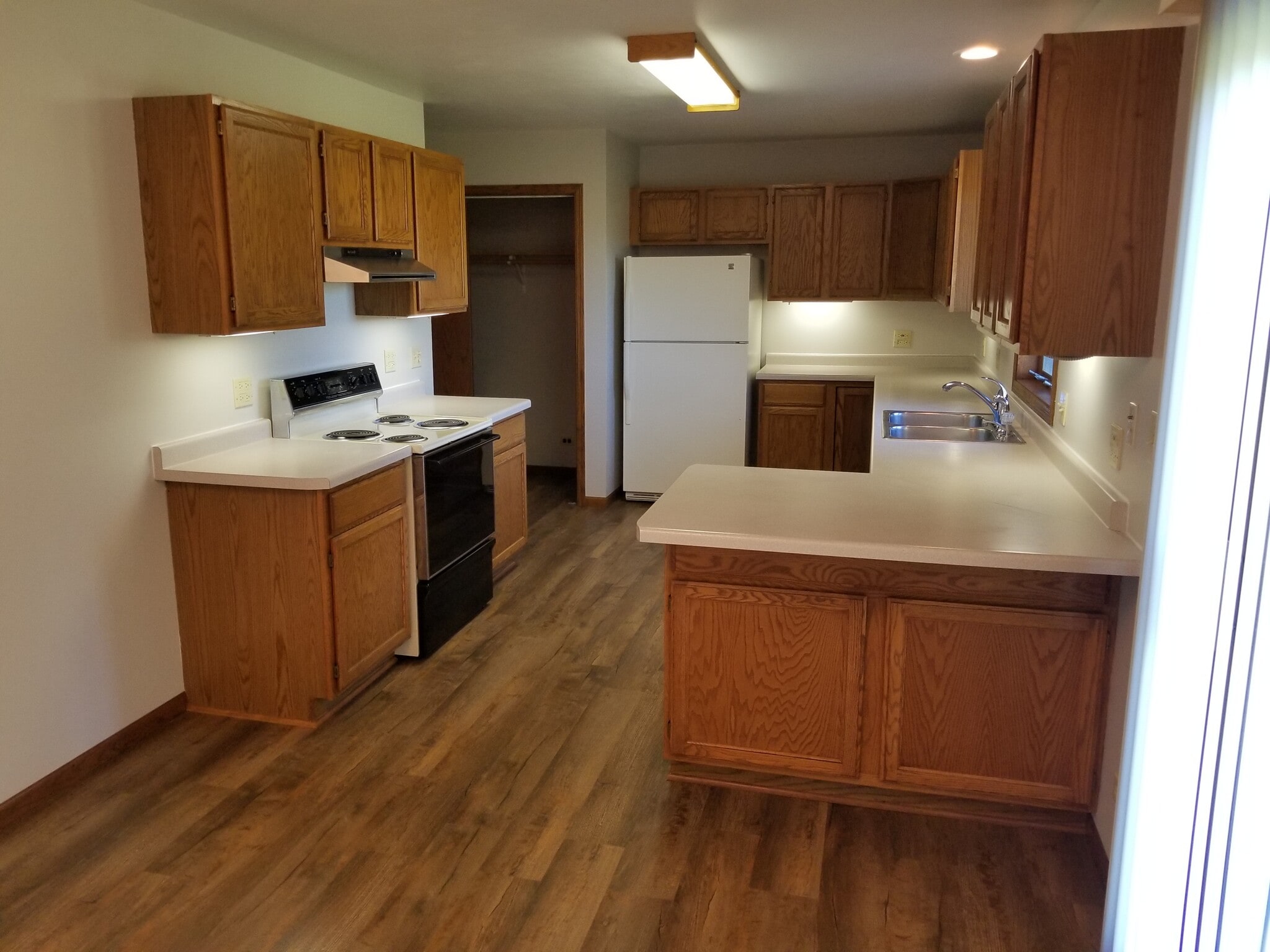 Building Photo - 316 N Hyland St