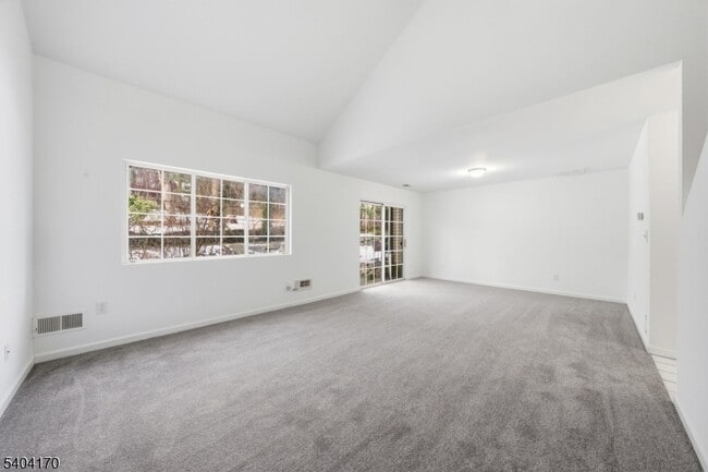 Building Photo - 403 Union St