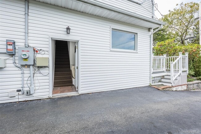 Building Photo - 97 Rosewood Rd