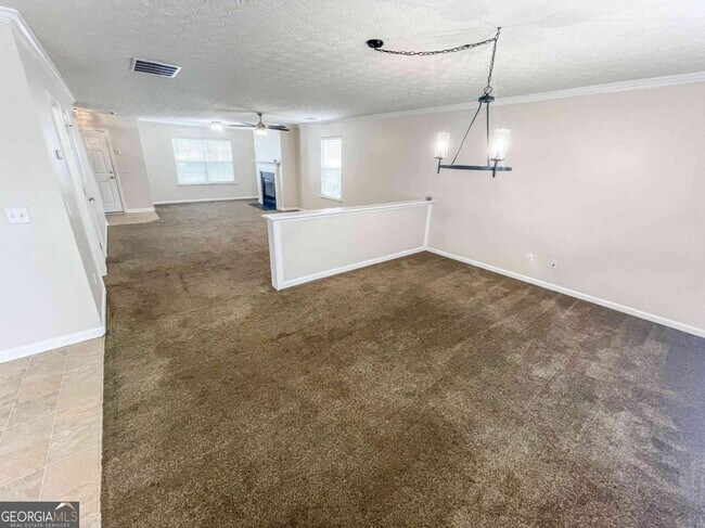 Building Photo - 6205 Tree Ridge Dr N W