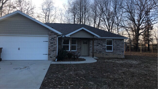 Primary Photo - 169 Western Heights Cir