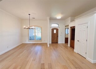 Building Photo - 3124 Viewmont Ct