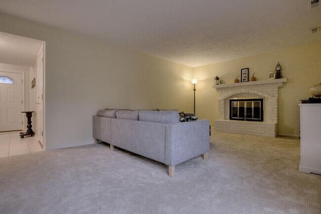 Building Photo - 307 Marian Ave