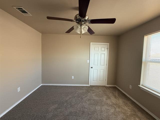 Building Photo - 704 E College St