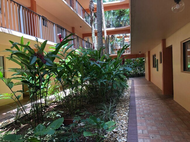 Building Photo - 8500 SW 133rd Avenue Rd