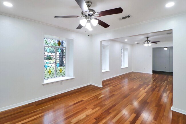 Building Photo - 5735 Wigton Dr