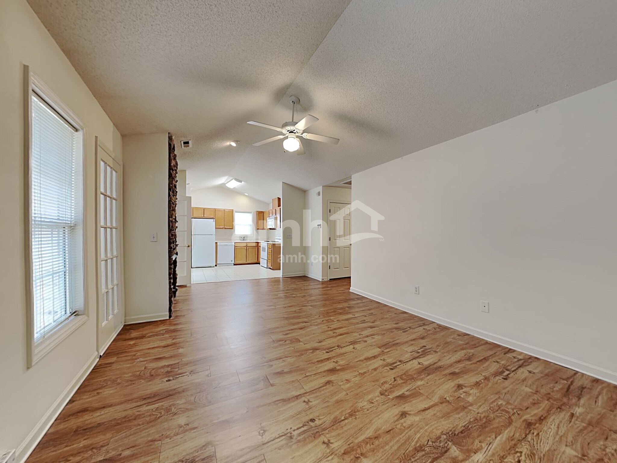 Building Photo - 185 Charlotte Ct