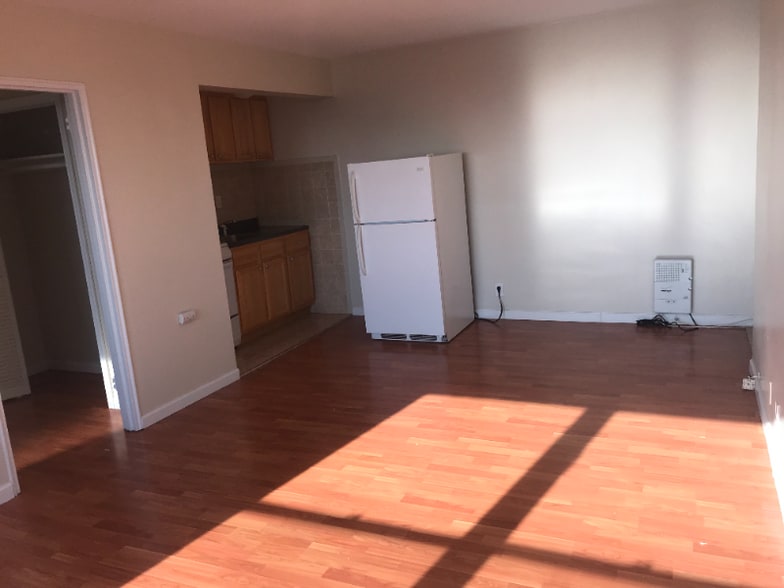 Building Photo - 1104 Palisade Ave