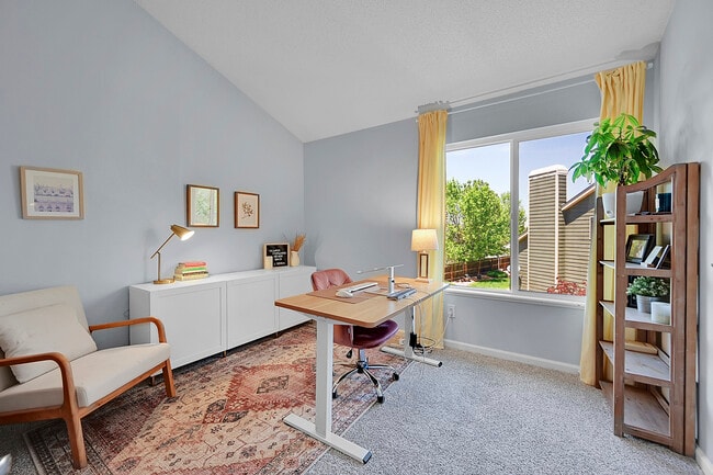 Building Photo - 14602 E Bellewood Pl