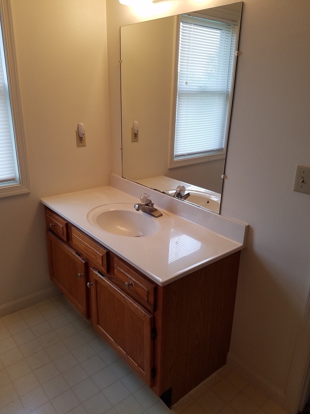 Building Photo - 163 Tom Ave