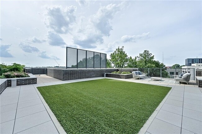 Building Photo - 788 West Marietta St NW