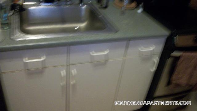 Building Photo - 204 Northampton St