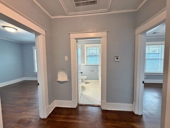 Building Photo - Recently Renovated Brick Home Minutes Away from Crosstown, Midtown, Rhodes & More!