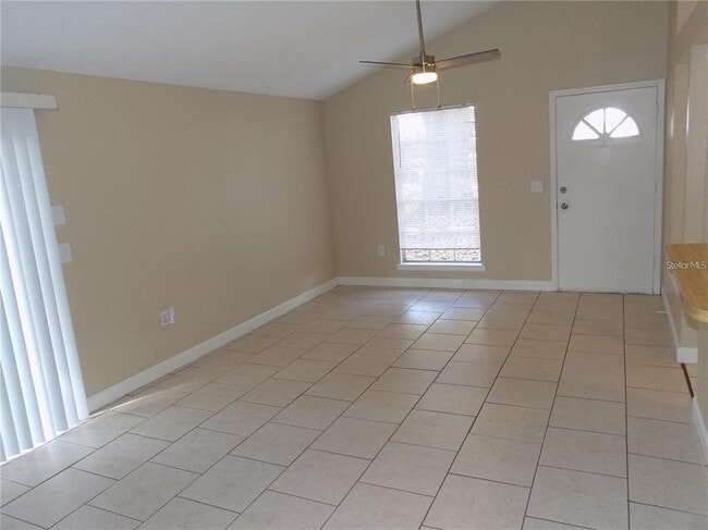 Building Photo - 2698 Kavalier Dr