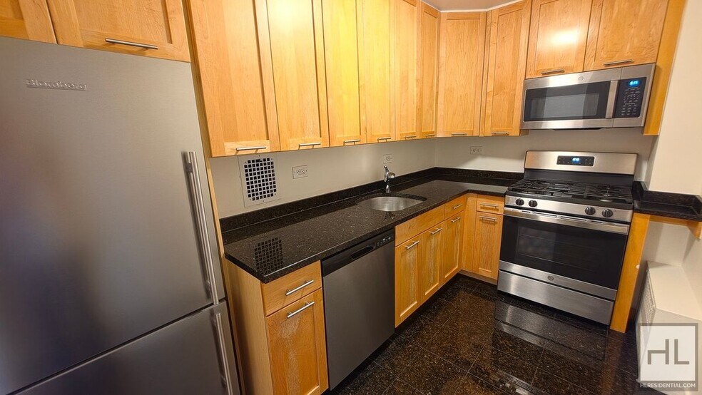 Building Photo - 5th Fl Turtle Bay 1 Bedroom