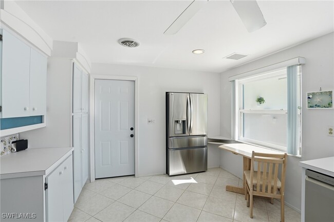 Building Photo - 30 Maui Cir