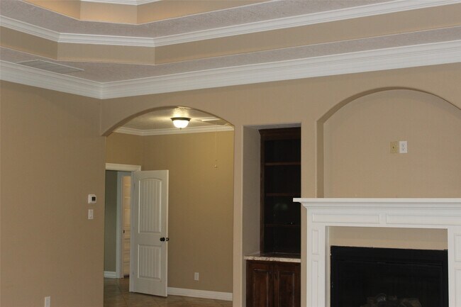 Building Photo - 19914 S Plantation Estates Dr