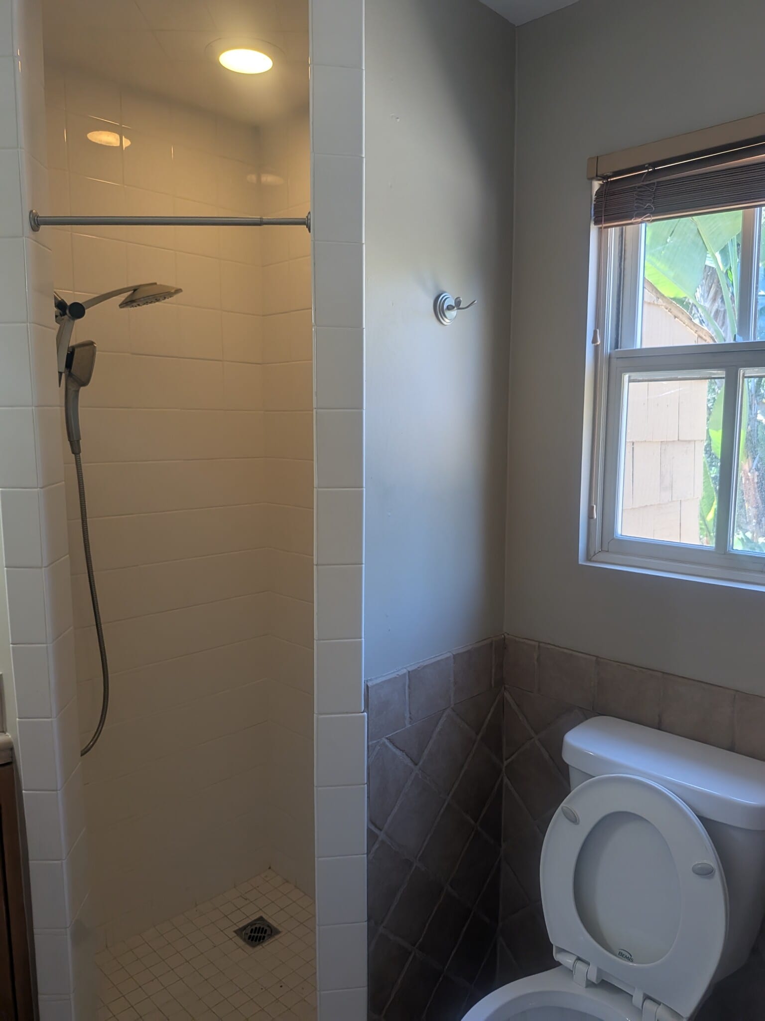 Bathroom-no tub - 5648 Calzada Del Bosque