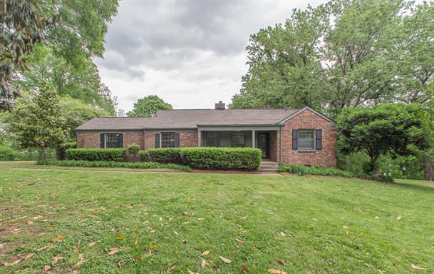Primary Photo - 520 Barrywood Dr