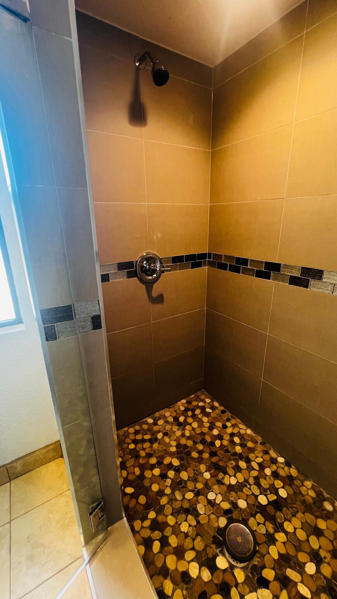 Main Bathroom - 336 N Louise St