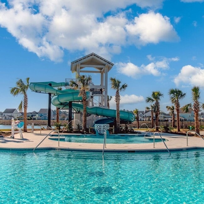 Building Photo - Lakeside Living in the Heart of Carnes Cro...