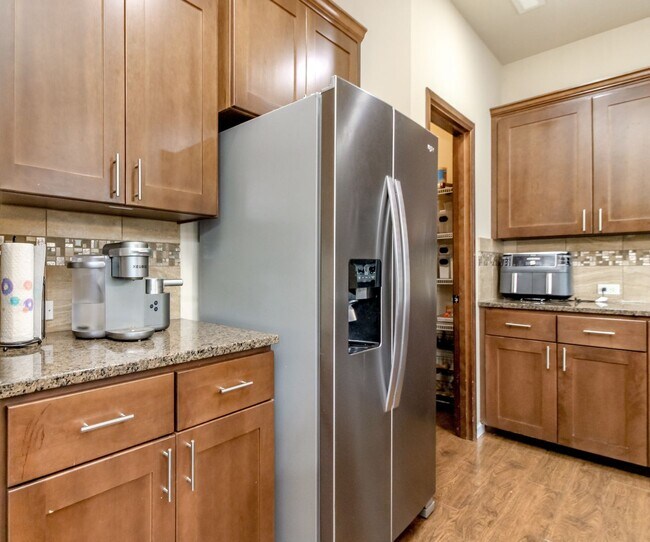 Building Photo - Beautiful Home in Highly Sought After Yelm...